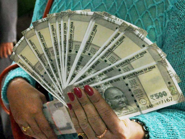 4. அதிகமாகச் செலவழித்தல்