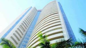 810 புள்ளிகள் சரிந்த சென்செக்ஸ்! 31,000-க்குக் கீழ் சென்செக்ஸ்!